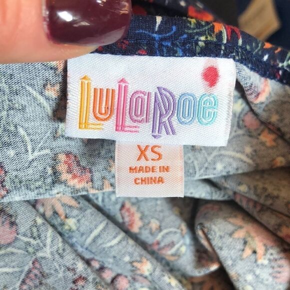 NWT Lularoe Irma   - Picture 3 of 5